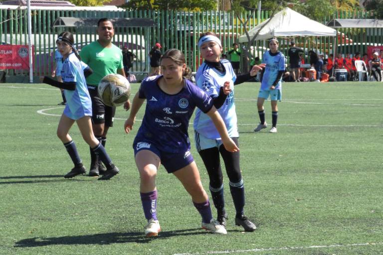 Mazatlán Femenil mantiene su invicto en Copa Mazatlán de Futbol 11