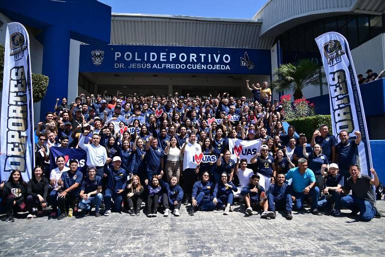 Parte primer contingente de Águilas UAS a Universiada Regional