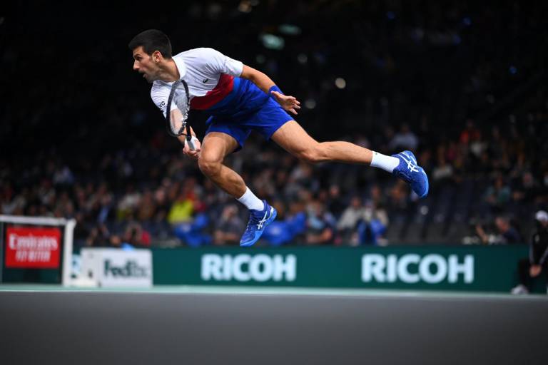 Djokovic es libre de salir en cualquier momento en que decida hacerlo: Australia