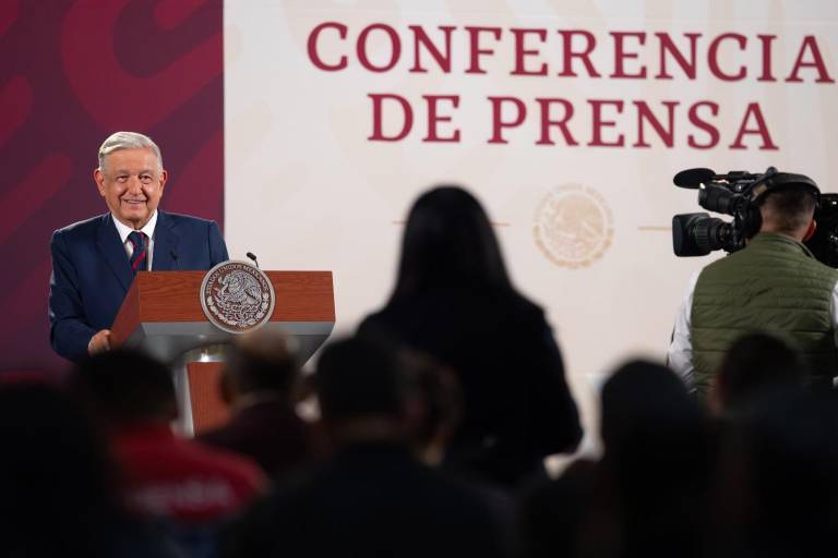 AMLO plantea crear un almacén en CDMX con ‘todas las medicinas del mundo’