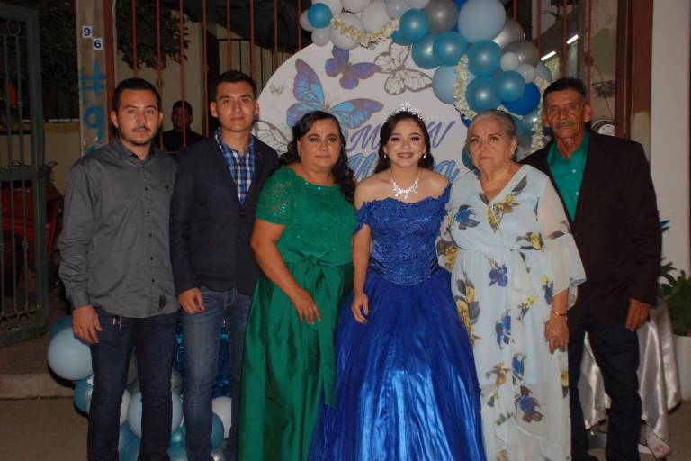 Noelia Melissa festeja sus 15 años