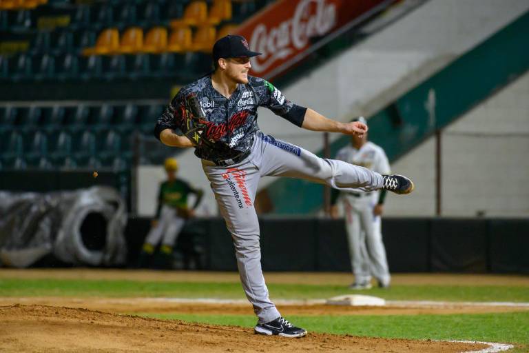 Cañeros da la voltereta y empareja la serie a Venados
