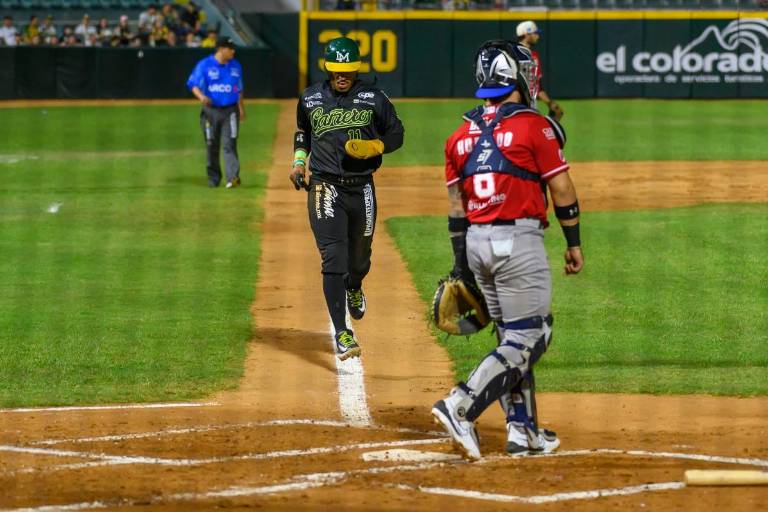 El Tanque castiga a los Charros y Cañeros amarra la serie