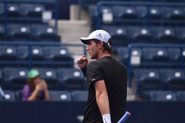 Luis Patiño se instala en cuartos de final del World Tennis Tour Cancún 2022