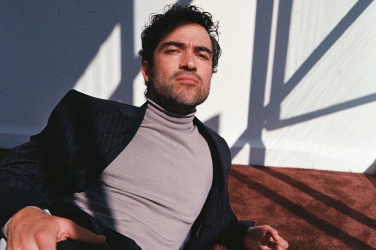 Alfonso Herrera se suma al elenco de película de Zack Snyder
