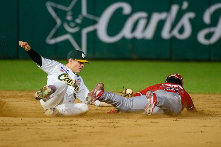Águilas se lleva la serie en Los Mochis