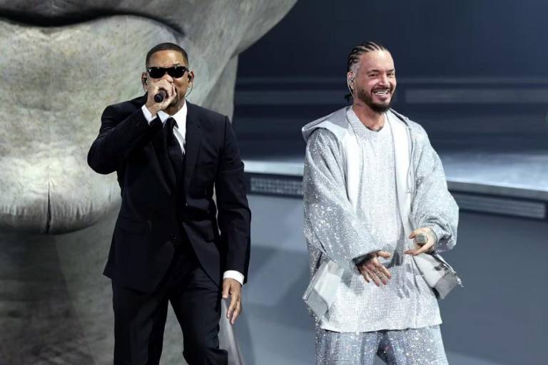 Will Smith sorprende a Coachella con la actuación de ‘Hombres de Negro’