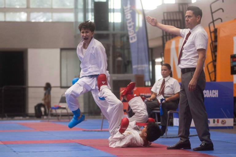 Sinaloa clasifica a nueve karatecas a la Olimpiada Nacional Conade en el primer día