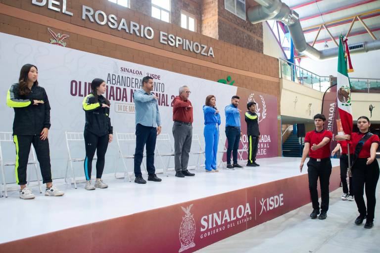 Abandera Rocha Moya a delegación sinaloense para la Olimpiada Nacional Conade