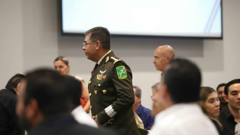Los empresarios le expusieron al General Guillermo Briseño Lobera las afectaciones que han tenido por la crisis de inseguridad.