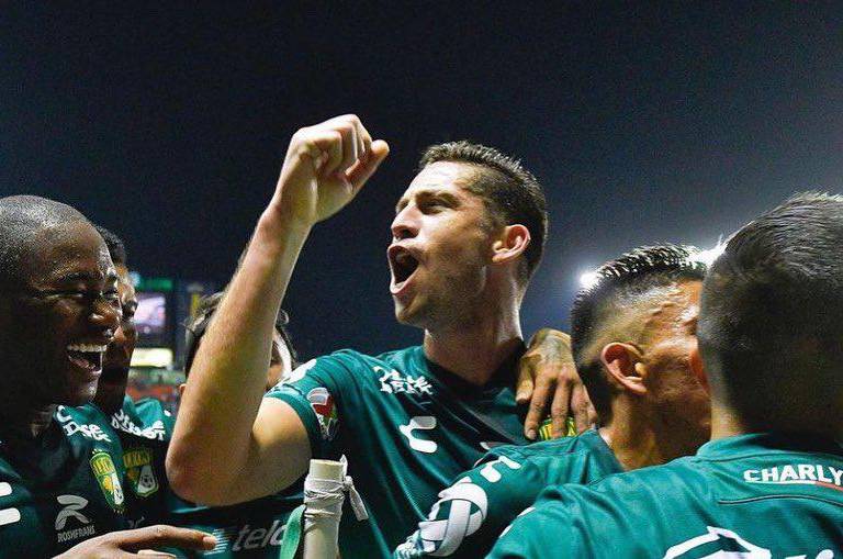 Chivas oficializa la llegada de Santiago Ormeño