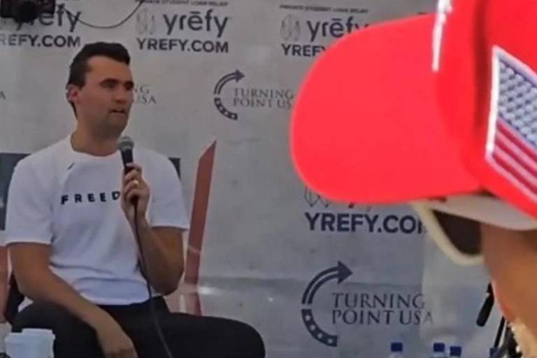 Muere Charlie Kirk, activista cercano a Trump, tras un ataque durante una conferencia en Utah