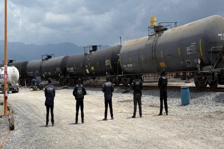 Detienen en Tampico a directivos de empresas y servidores públicos por huachicol