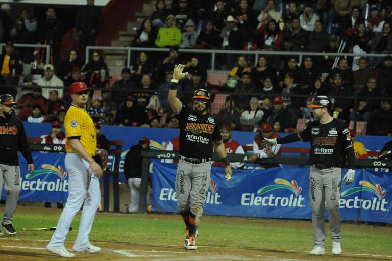 Naranjeros retoma la ventaja en dramático juego