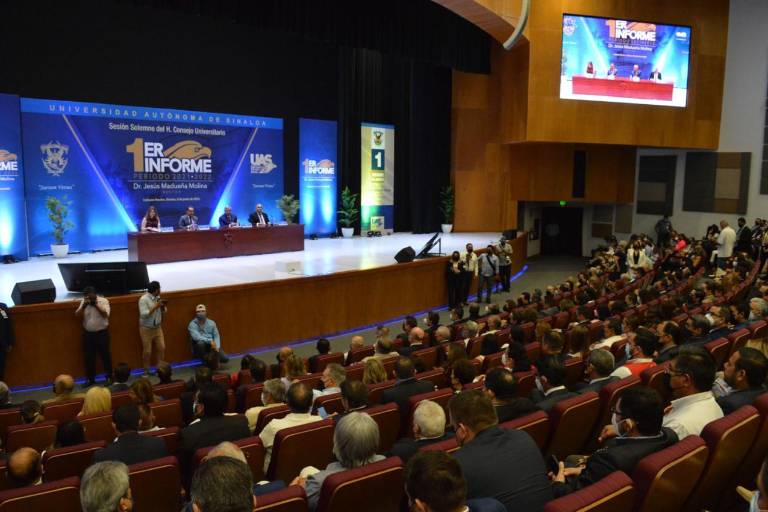 Rinde el Rector su Primer Informe de Labores al frente de la UAS