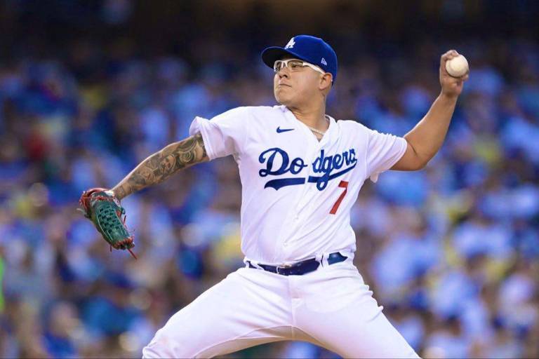 Julio Urías ingresa a selecto grupo de mexicanos que abren y ganan en un Opening Day