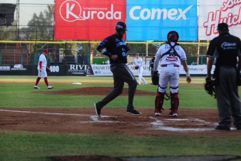 Algodoneros de Guasave se apunta en Navojoa su primera serie