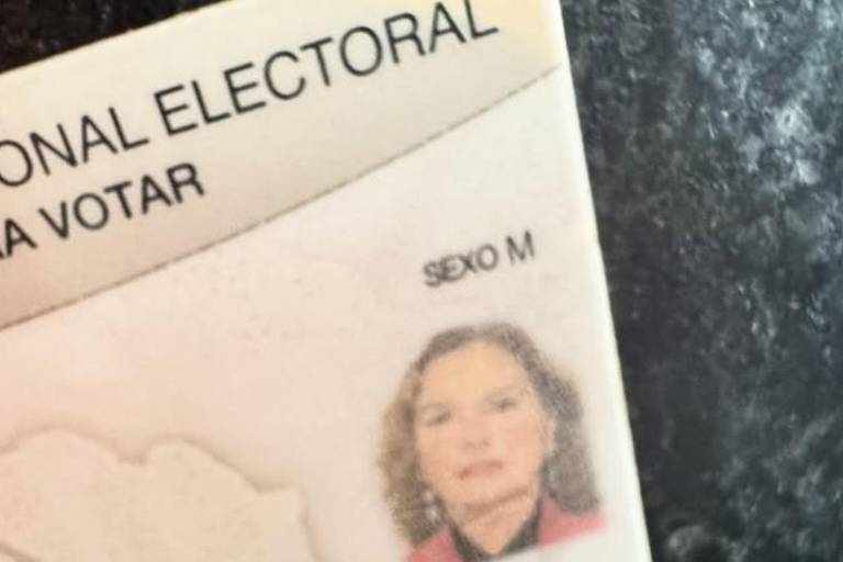 Beatriz Gutiérrez Müller recomienda a ciudadanos llevar acordeón para elección judicial