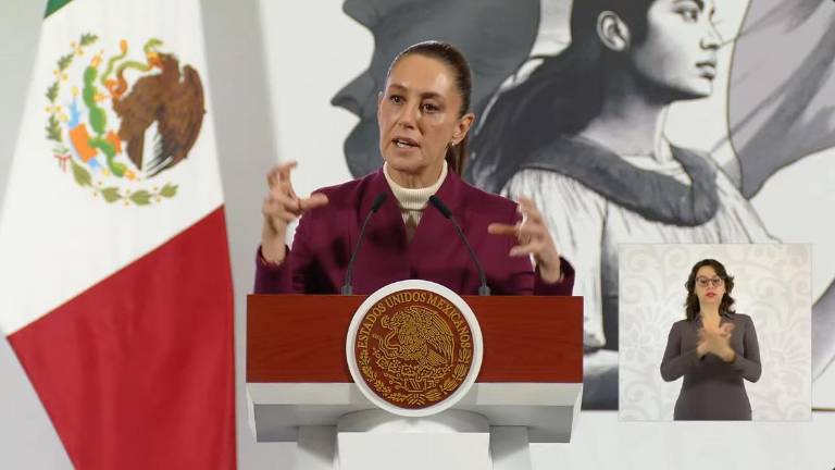 Sheinbaum también presumió que la producción de petróleo ronda los 1.8 millones de barriles diarios, algo que tampoco es cierto.