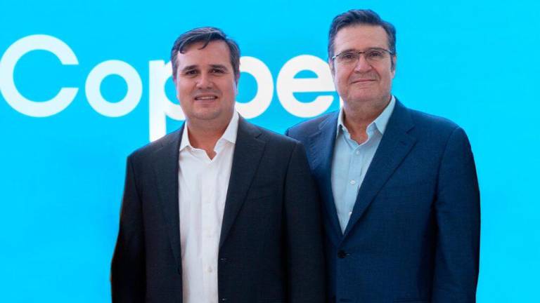 Diego Coppel Sullivan y Agustín Coppel Luken, director general y presidente del Consejo de Administración de Grupo Coppel, respectivamente.