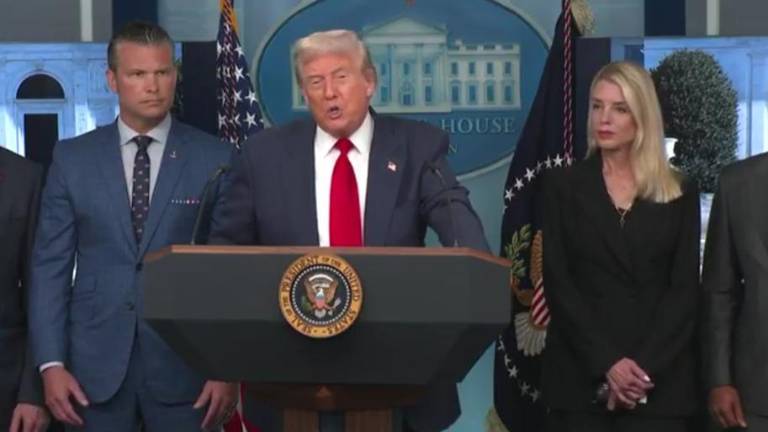 Anuncio de Donald Trump sobre medidas de seguridad en Estados Unidos.