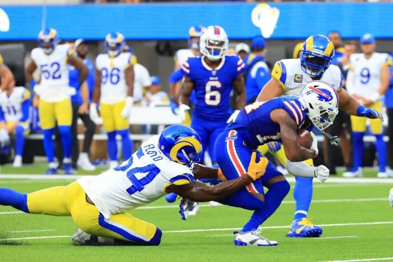 Los Bills de Buffalo aplastan al campeón Rams al arrancar la temporada de la NFL