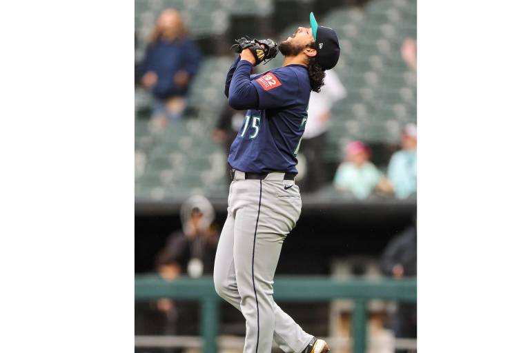 Sinaloense Andrés Muñoz hace historia en la victoria de Seattle sobre Chicago