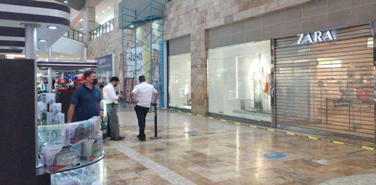 Zona del derrumbe en plaza Forum