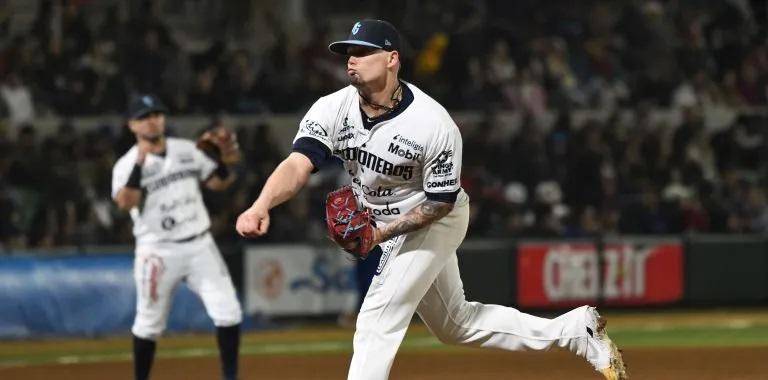 Brando Kosh fue garantía en las entradas finales para Algodoneros de Guasave.