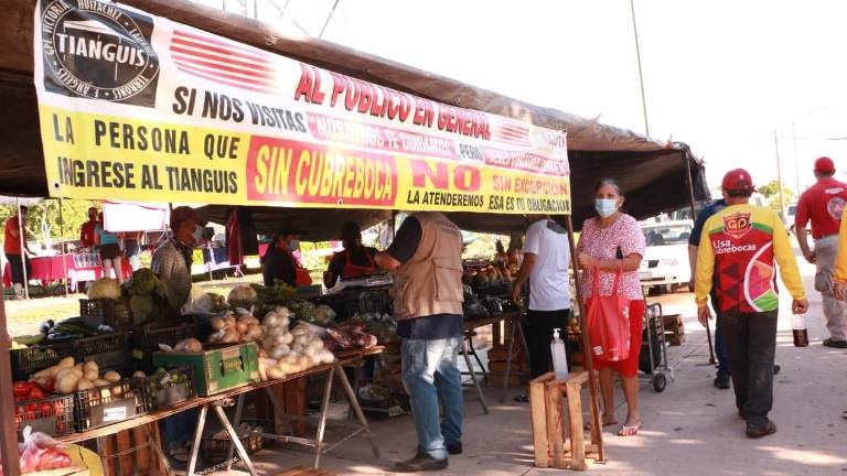 Capacitan a tiangueros en Culiacán