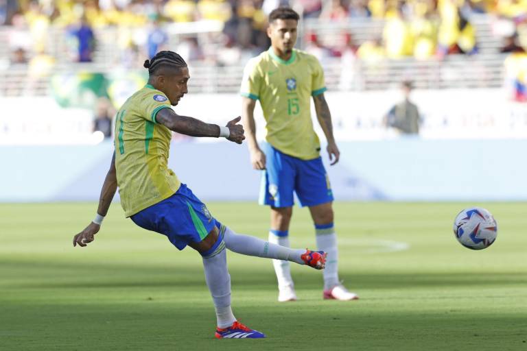 Brasil alarga su mal momento: sin juego y sin gol