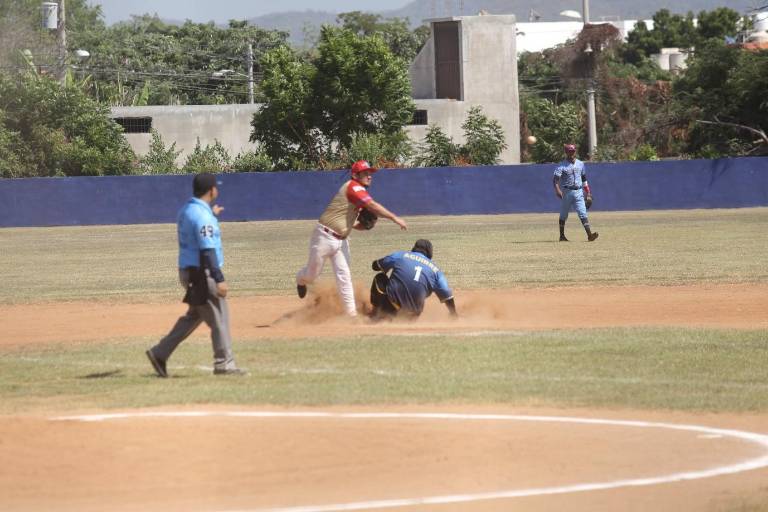 Itmaz va por título de playoffs en Liga Magisterial