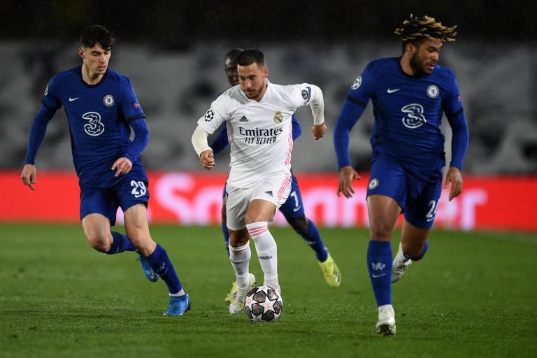 Real Madrid y Chelsea igualaron bajo diluvio en la ida de las semifinales de la Champions
