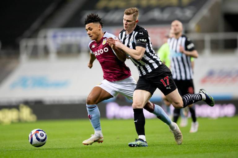 Newcastle rescata el empate ante el Aston Villa