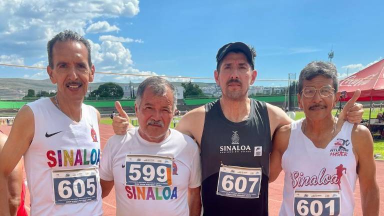 Gilberto Peinado (izq.) triunfa en el Campeonato Nacional Máster de Pista y Campo 2025.