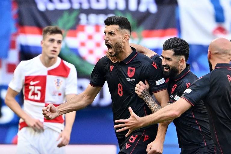 Electrizante empate entre Croacia y Albania