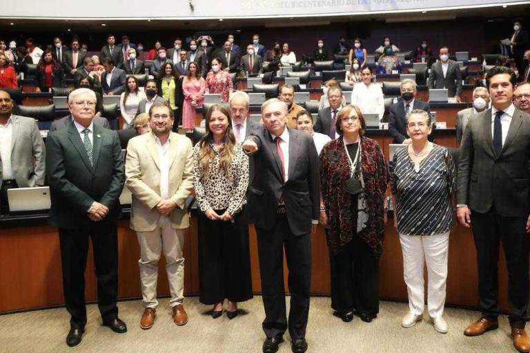 Ex Gobernador Aysa rinde protesta como Embajador en República Dominicana