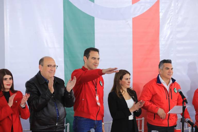 Nombran a diputado de Sinaloa coordinador nacional de diputados locales priistas en México