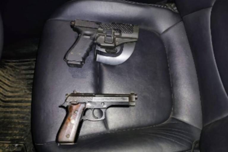 Ejército asegura armas, drogas y vehículo en operativos en Cosalá y Culiacán