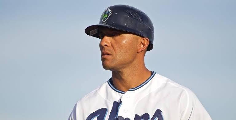 Javier Colina es el nuevo coach de bateo de Tomateros de Culiacán