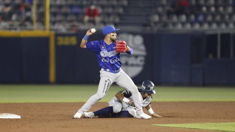 Sultanes de Monterrey iguala la serie 2-2 ante Charros de Jalisco.