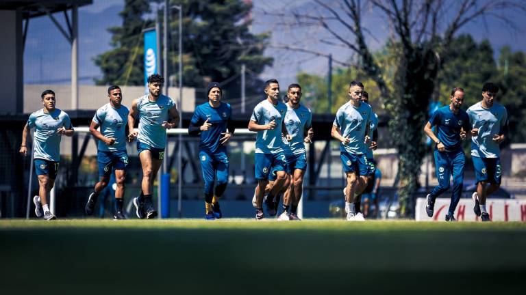 América entrenó este jueves con Viñas incluido.