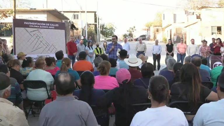 Gámez Mendívil señaló que pese a que faltan más calles por pavimentar siguen atendiendo la necesidad bajo la idea de que las obras transforman la vida de las personas.