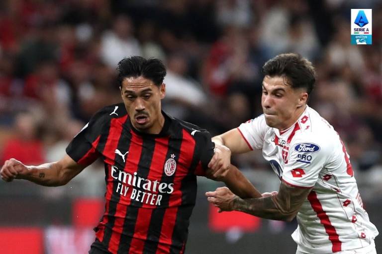 Milán vence al Monza en una amarga despedida en San Siro