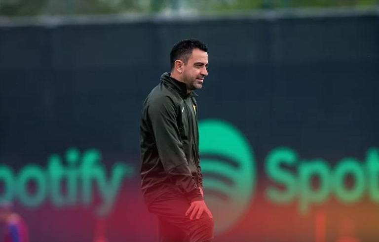 Barcelona despide a Xavi; Hansi Flick llega al relevo