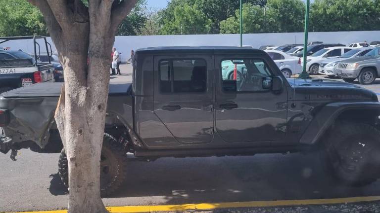 El sábado 9 de noviembre fue detenido en Culiacán Luis Alberto “N”, identificado como coordinador de Análisis Táctico, en la Unidad Modelo de Investigación Policial de la Fiscalía.