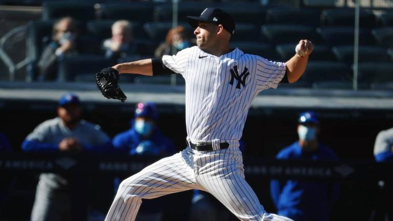 Corey Kluber lanzó cuatro entradas en su primera apertura para los Yanquis de Nueva York.