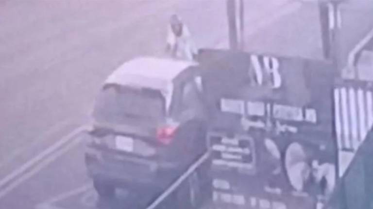 Imagen del momento del ataque contra funcionarios de la Jefa de Gobierno de la Ciudad de México, Clara Brugada.