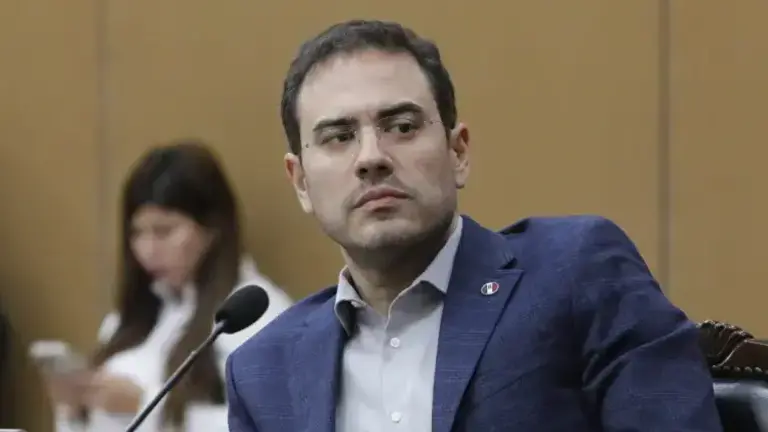 Bernardino Antelo Esper, coordinador del grupo parlamentario del PRI