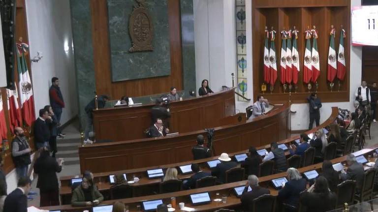 Última sesión del primer período ordinario de sesiones del Congreso de Sinaloa.